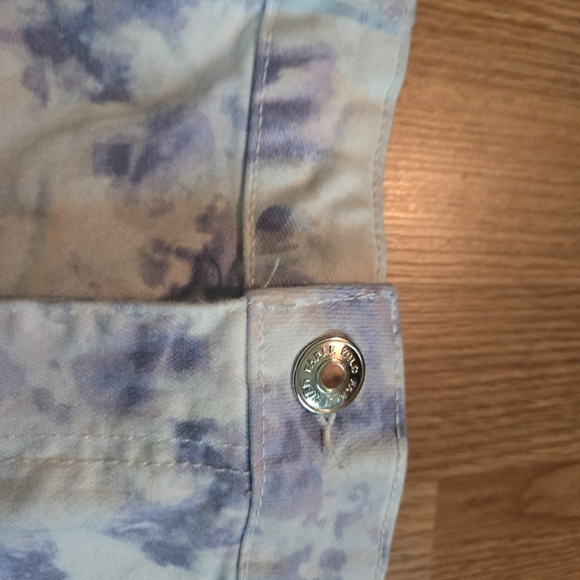 Wild Fable Blue and White Floral Jean Shorts - Picture 4 of 6